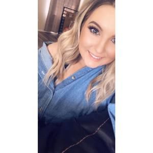 Meet your Posher, Adriana